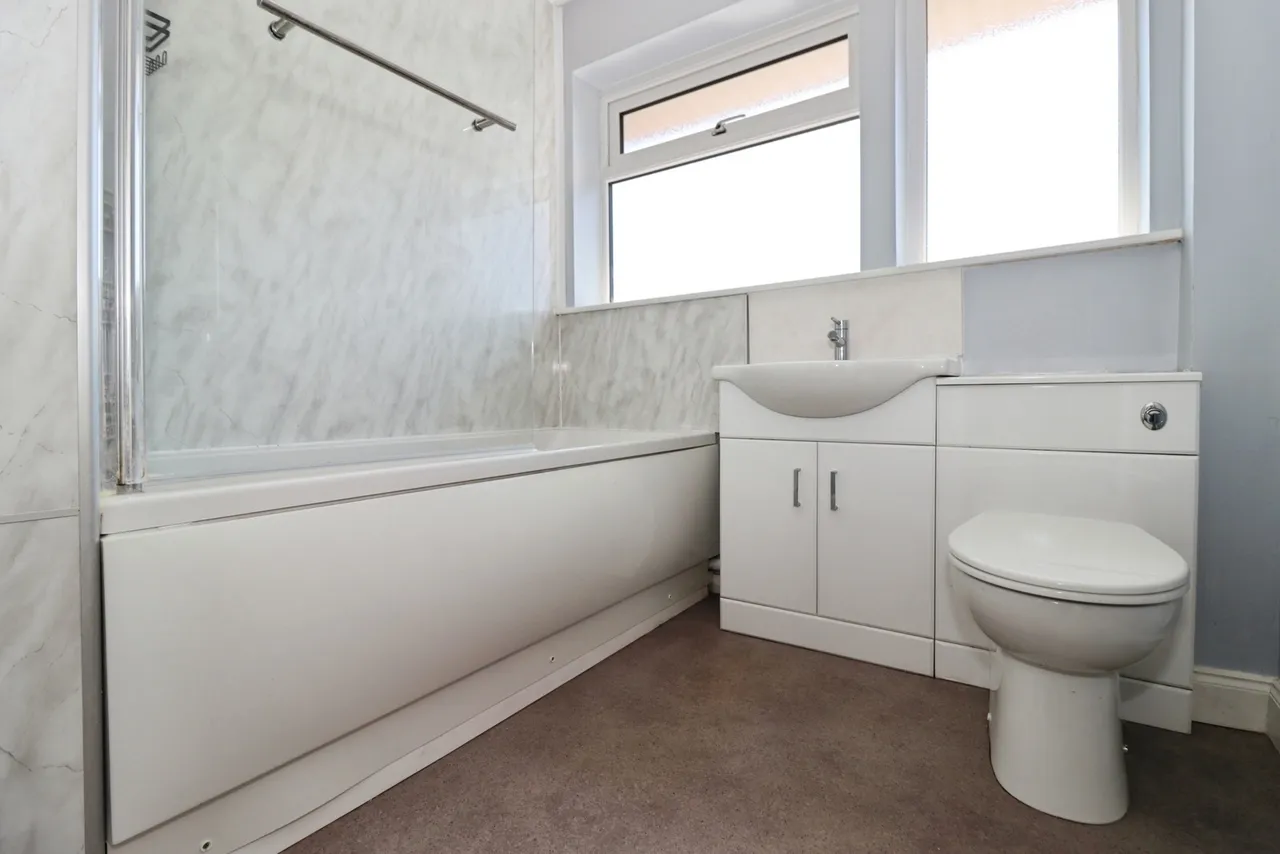 Mallard Close, BRISTOL, Avon, BS37, photo 11