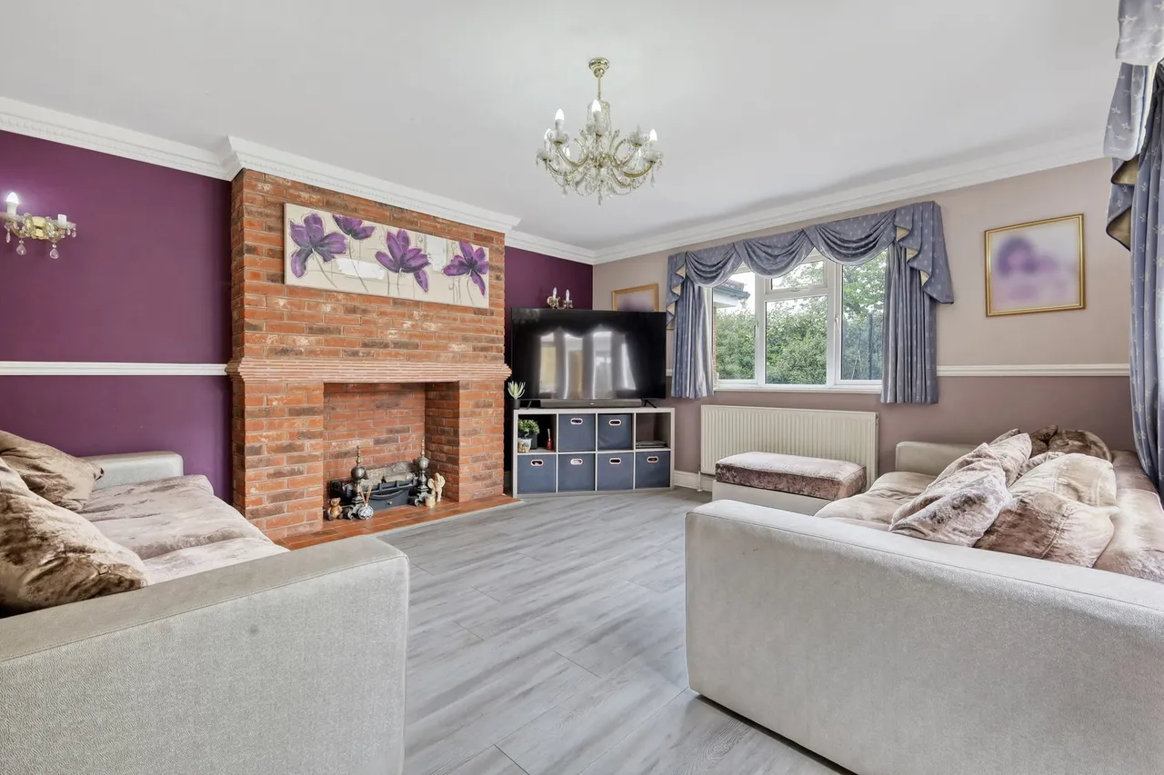 Halstead Road, Colchester, CO3 9AD, photo 4