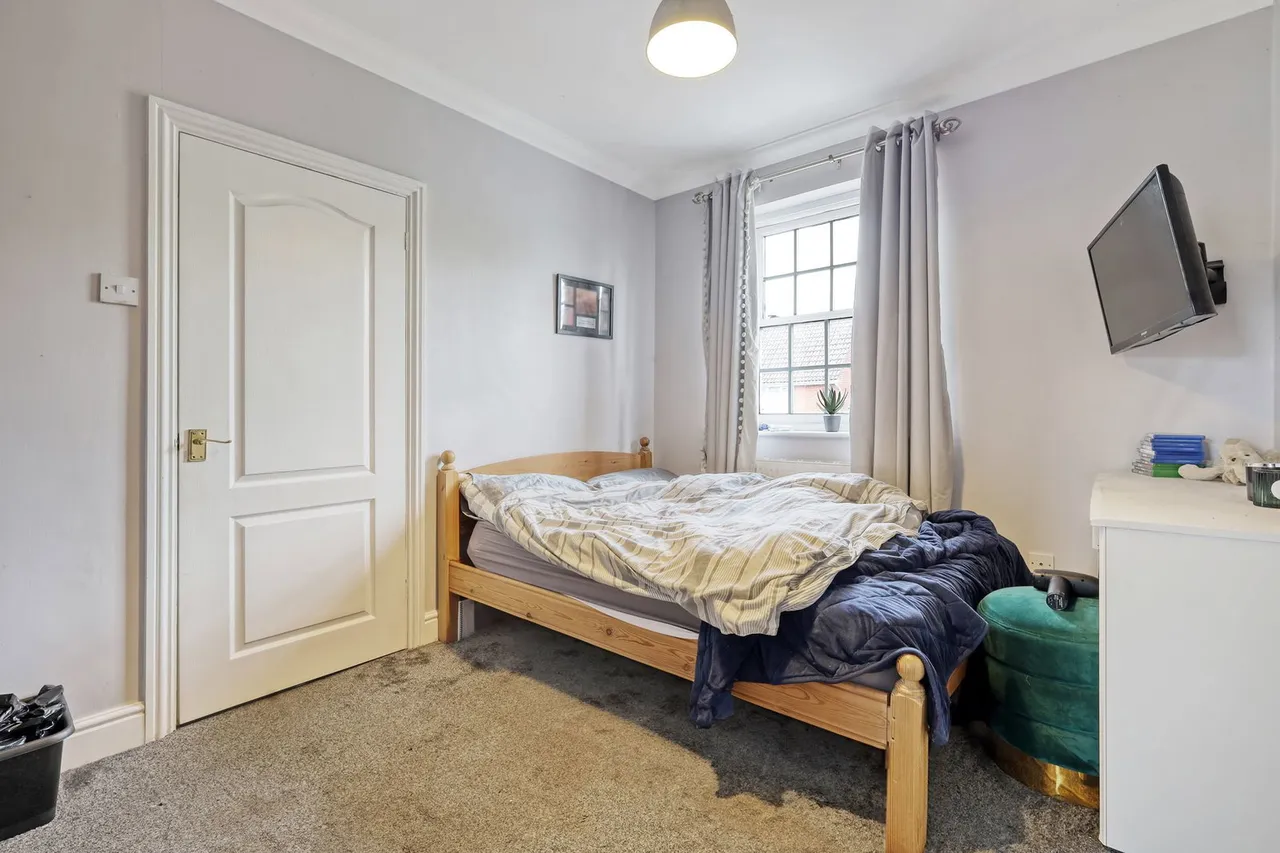 Halstead Road, Colchester, CO3 9AD, photo 11