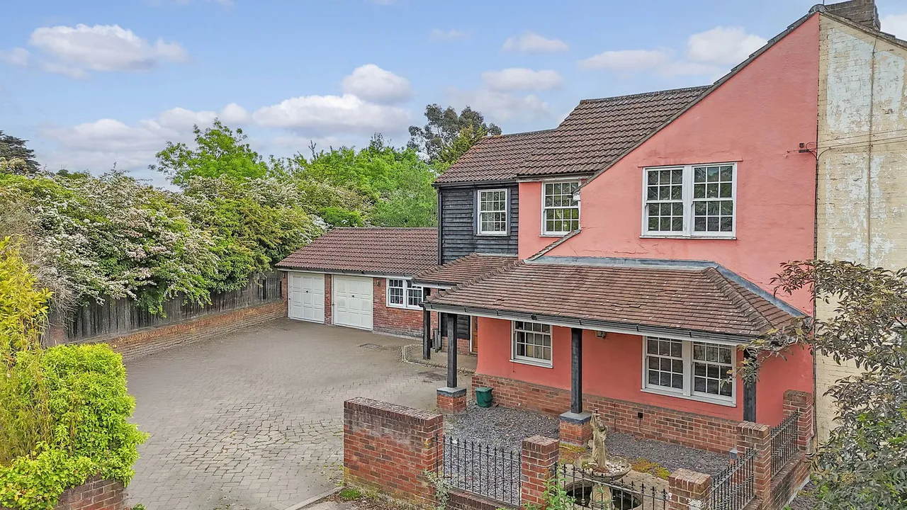 4 bed house for sale — Halstead Road, Colchester, CO3 9AD