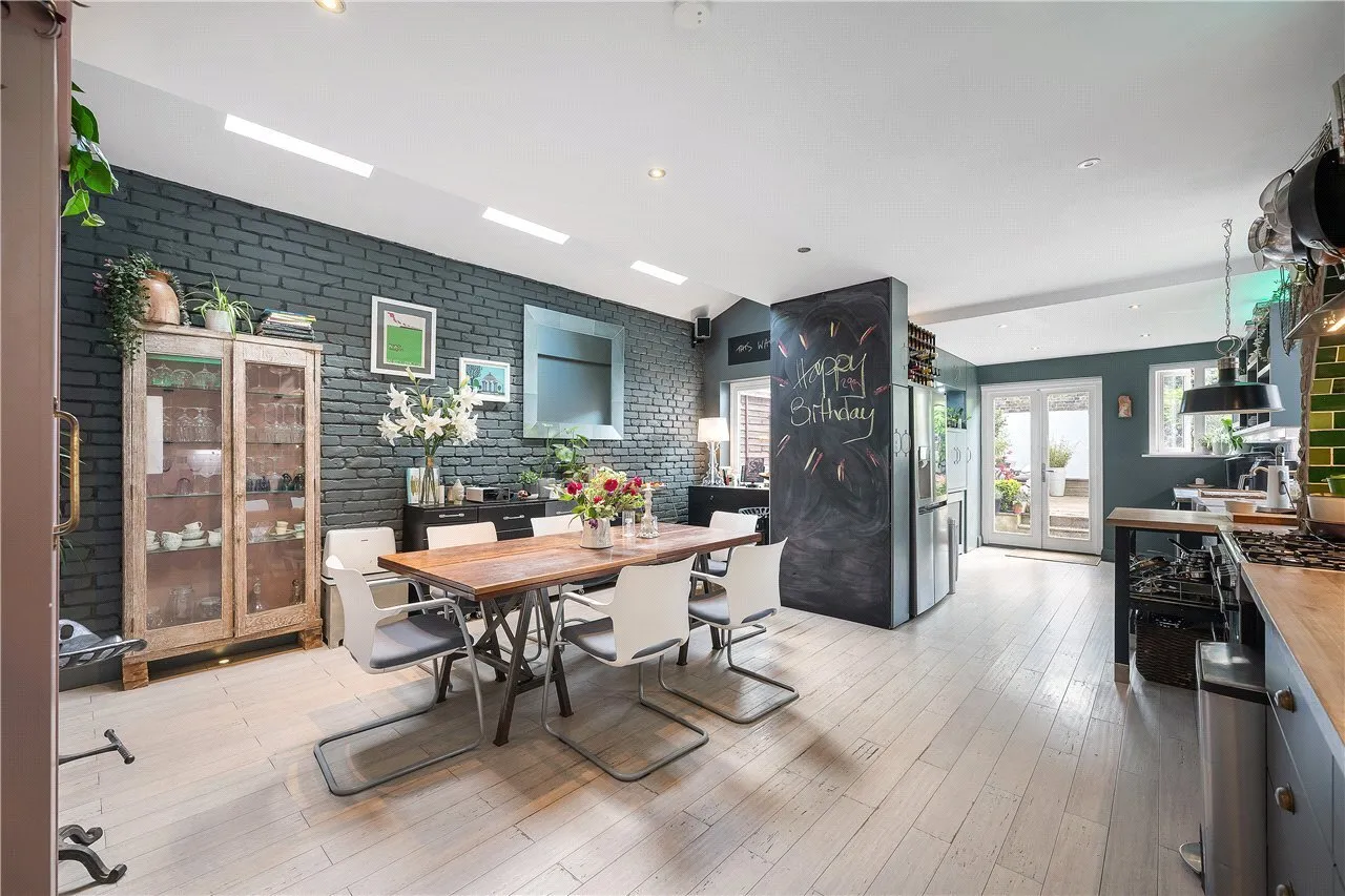 5 bed house for sale — Sternhold Avenue, Telford Park Estate, London, SW2