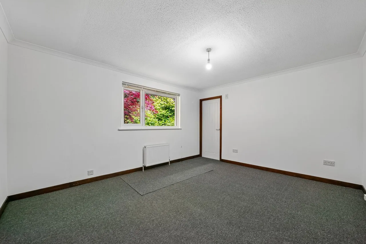 Shore Road, Cove, G84, photo 20