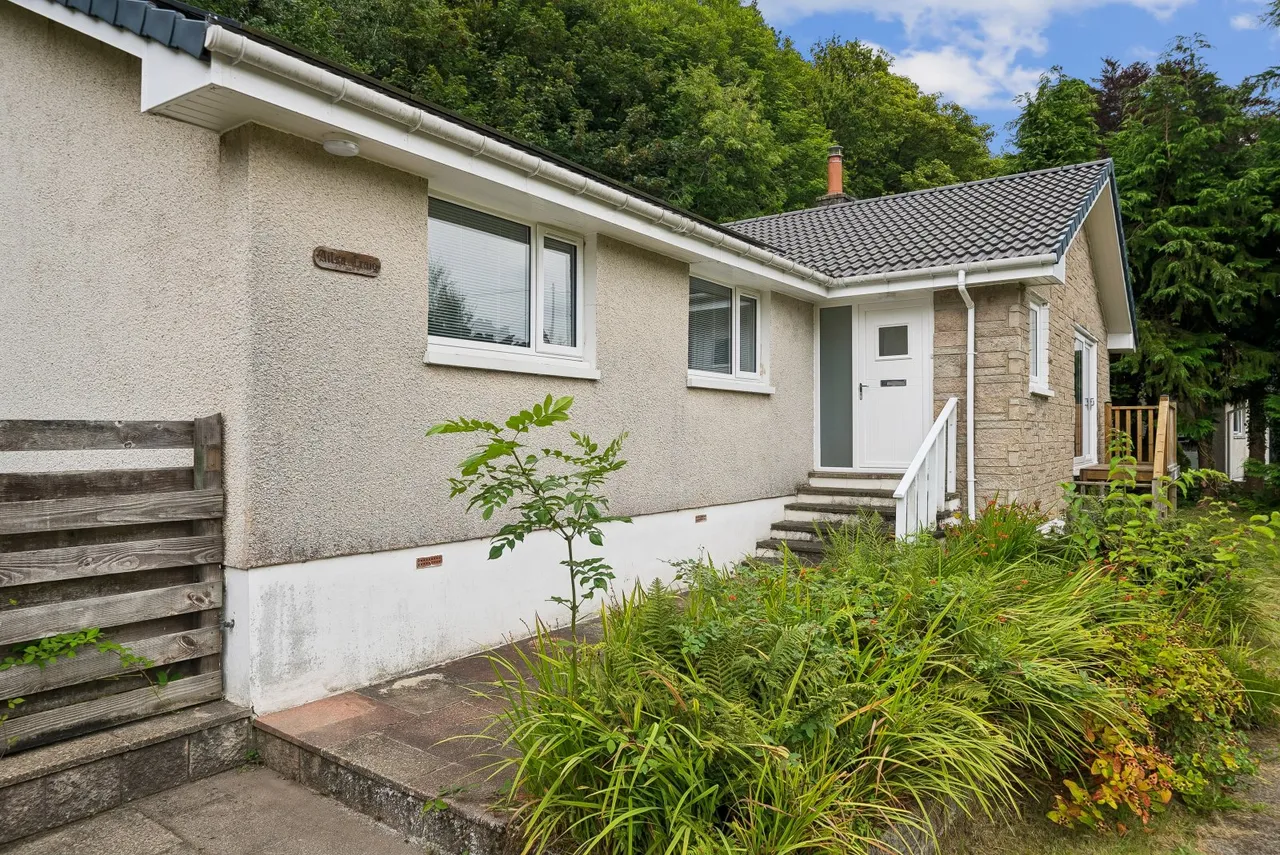 Shore Road, Cove, G84, photo 3