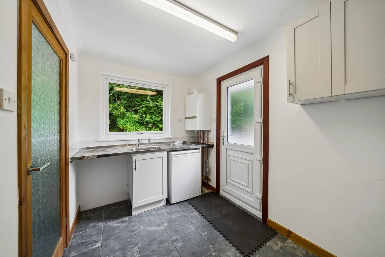 Shore Road, Cove, G84, photo 13