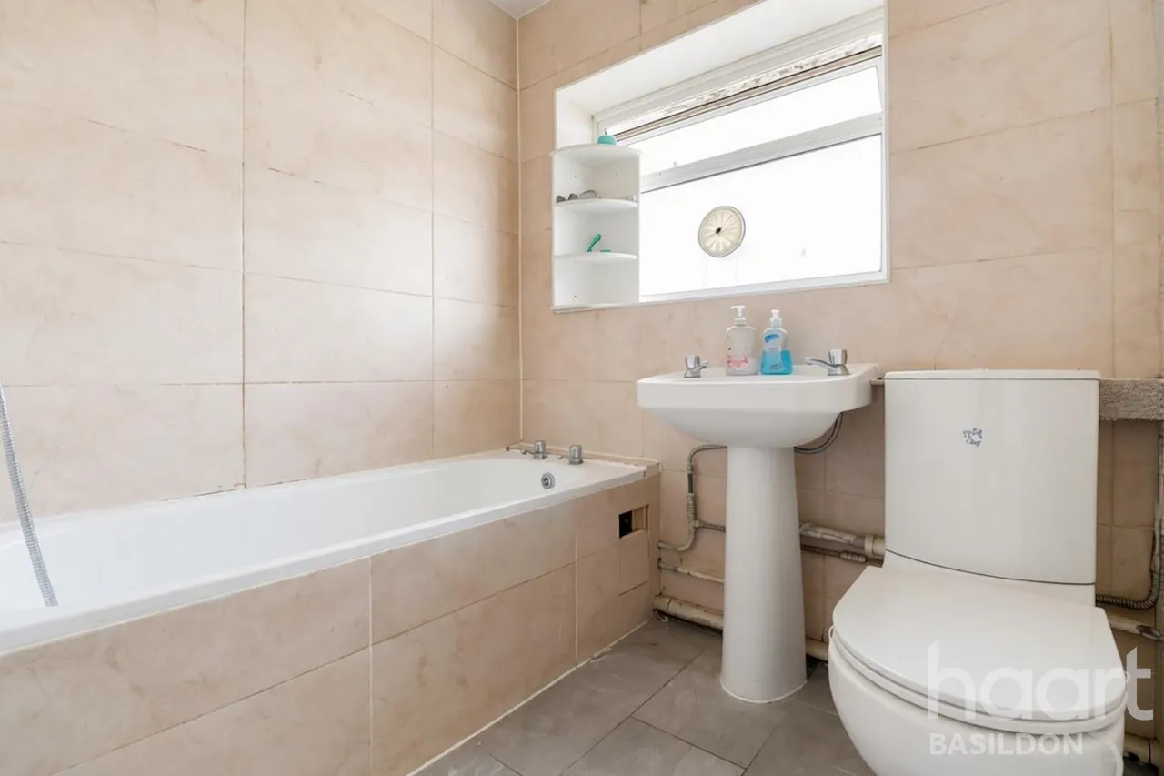 Clopton Green, Basildon, SS14, photo 7