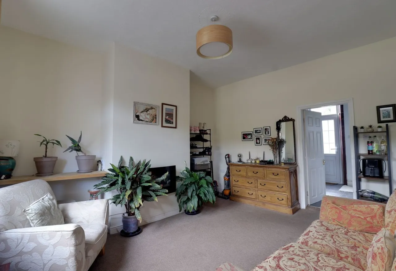 Rochdale Road, Todmorden, OL14, photo 3