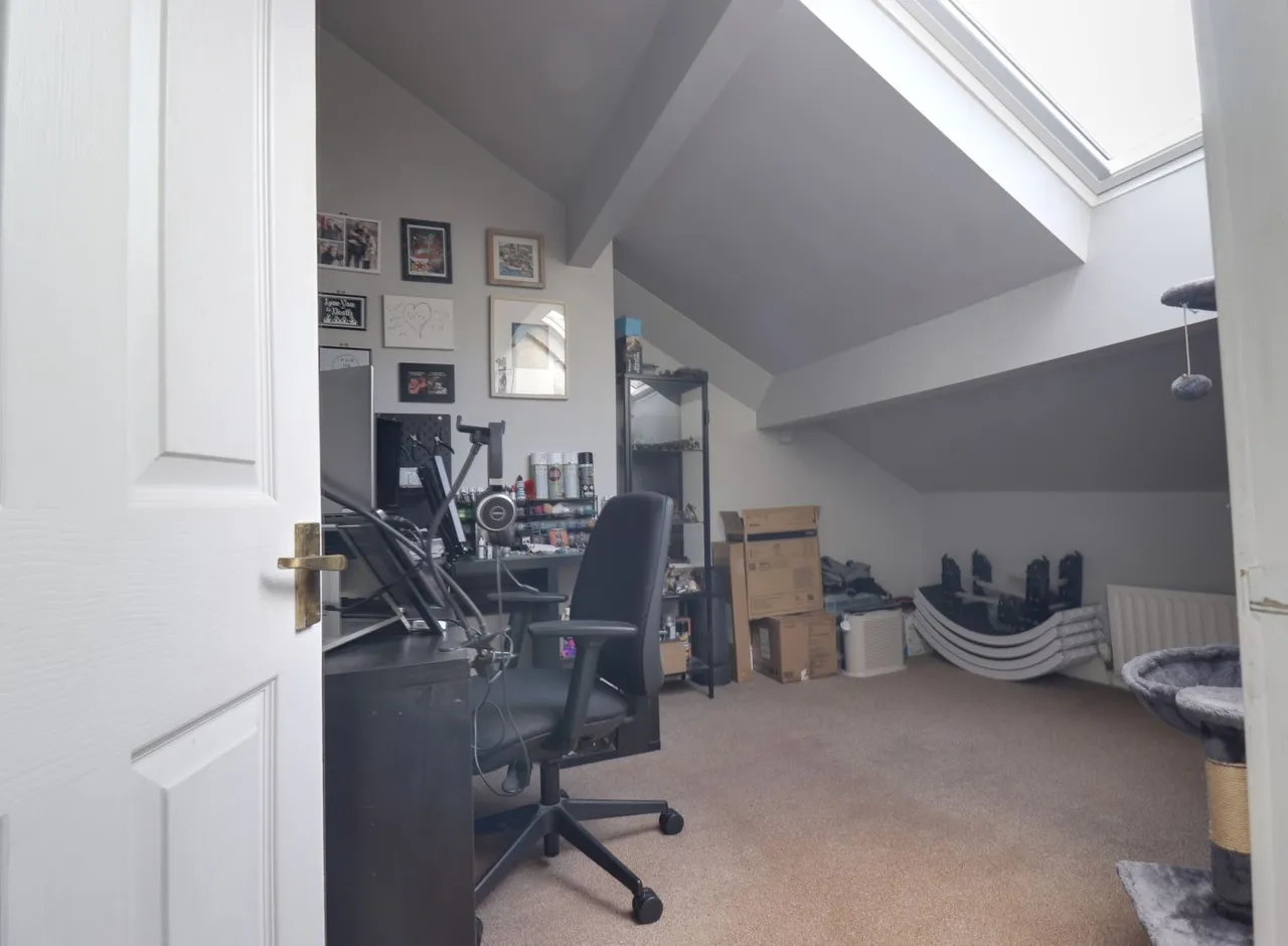 Rochdale Road, Todmorden, OL14, photo 12
