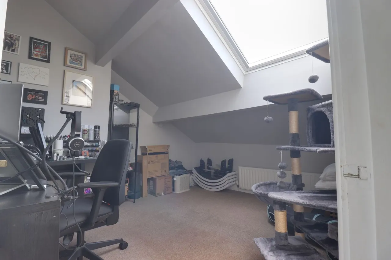 Rochdale Road, Todmorden, OL14, photo 13