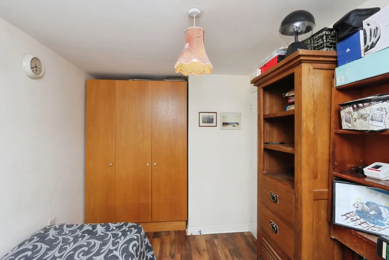 Myrtle Crescent, SHEFFIELD, South Yorkshire, S2, photo 11