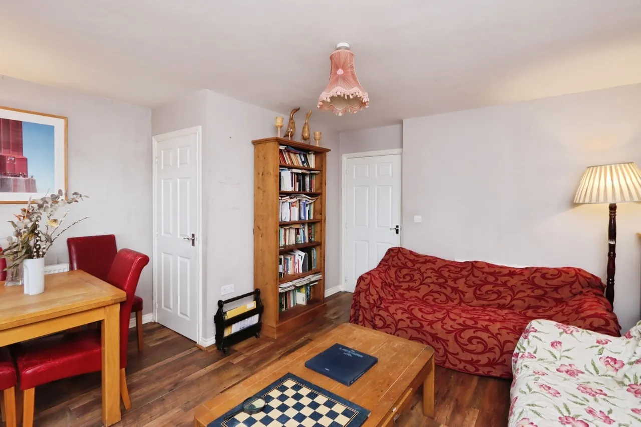Myrtle Crescent, SHEFFIELD, South Yorkshire, S2, photo 7