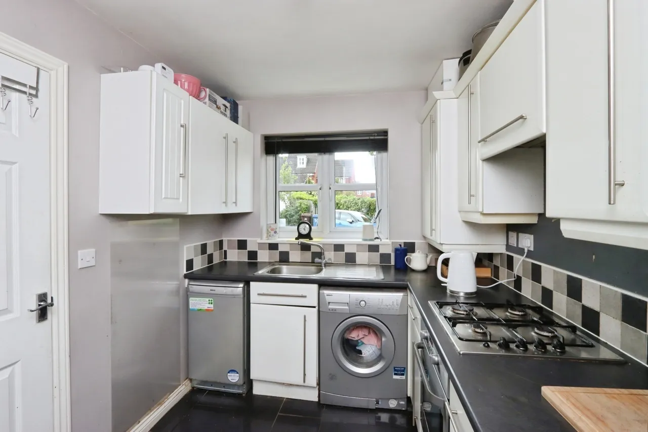 Myrtle Crescent, SHEFFIELD, South Yorkshire, S2, photo 9