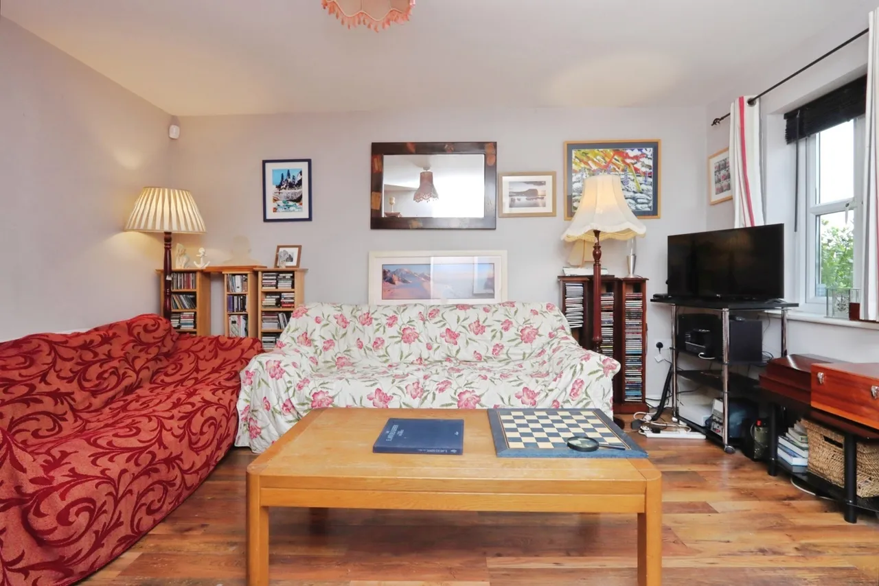 Myrtle Crescent, SHEFFIELD, South Yorkshire, S2, photo 8