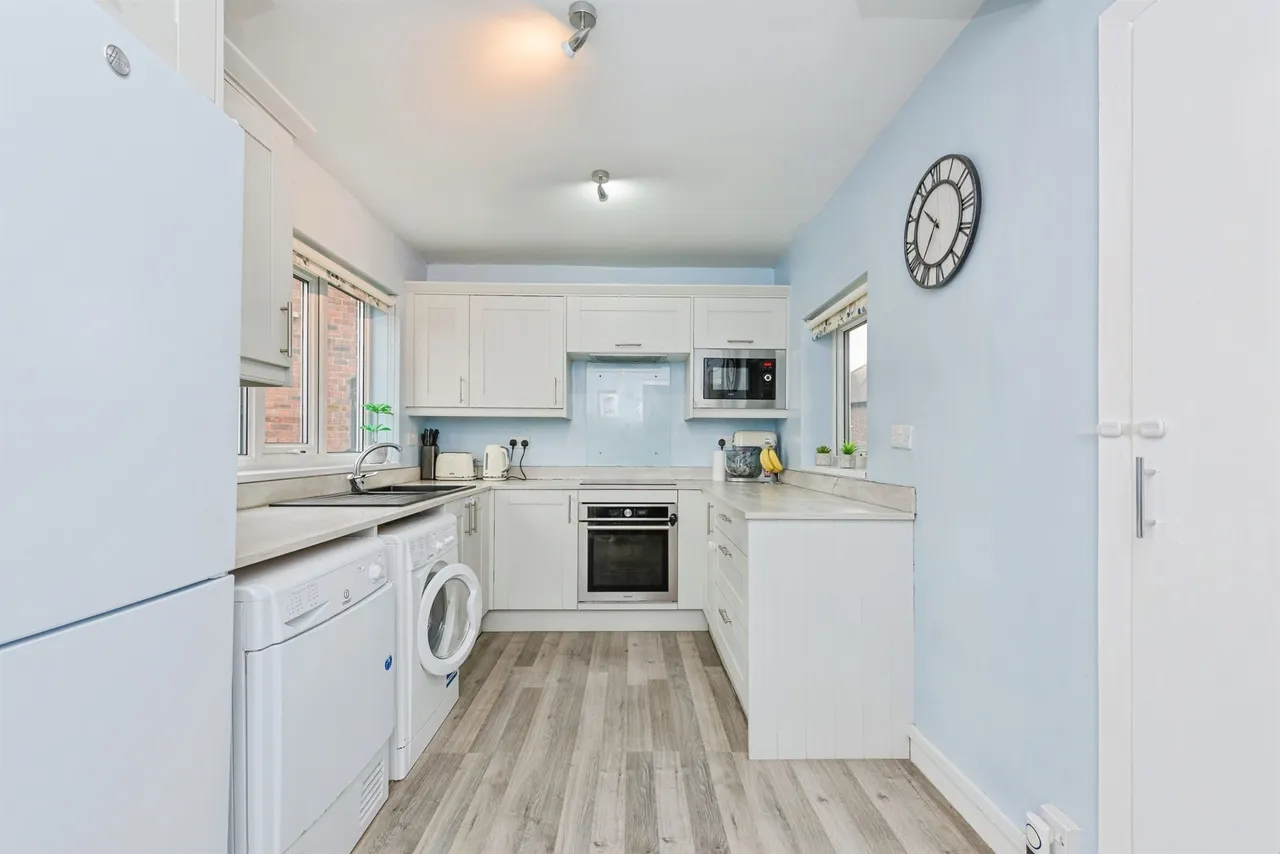 Dormer Avenue, Tamworth, B77, photo 2