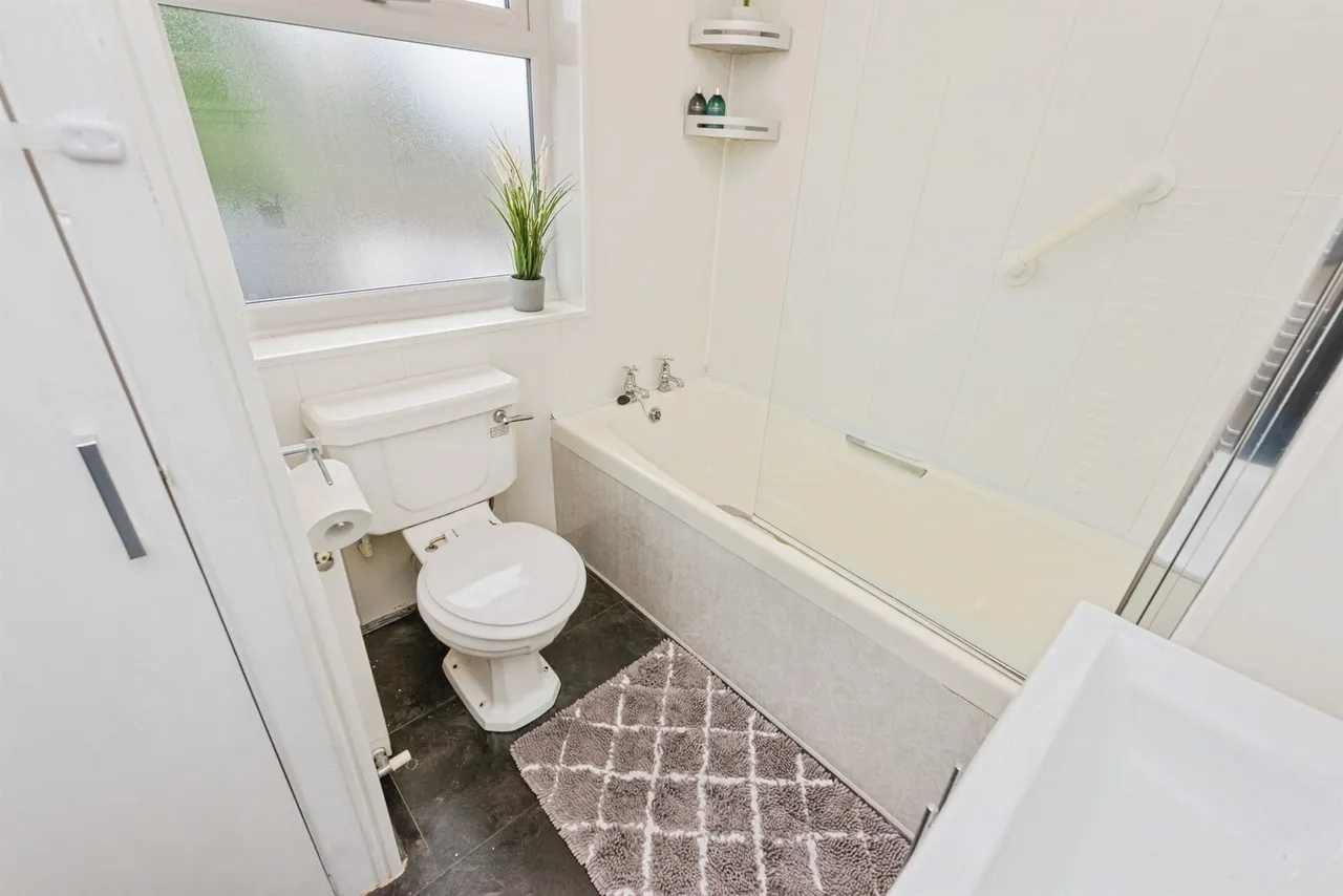Dormer Avenue, Tamworth, B77, photo 9