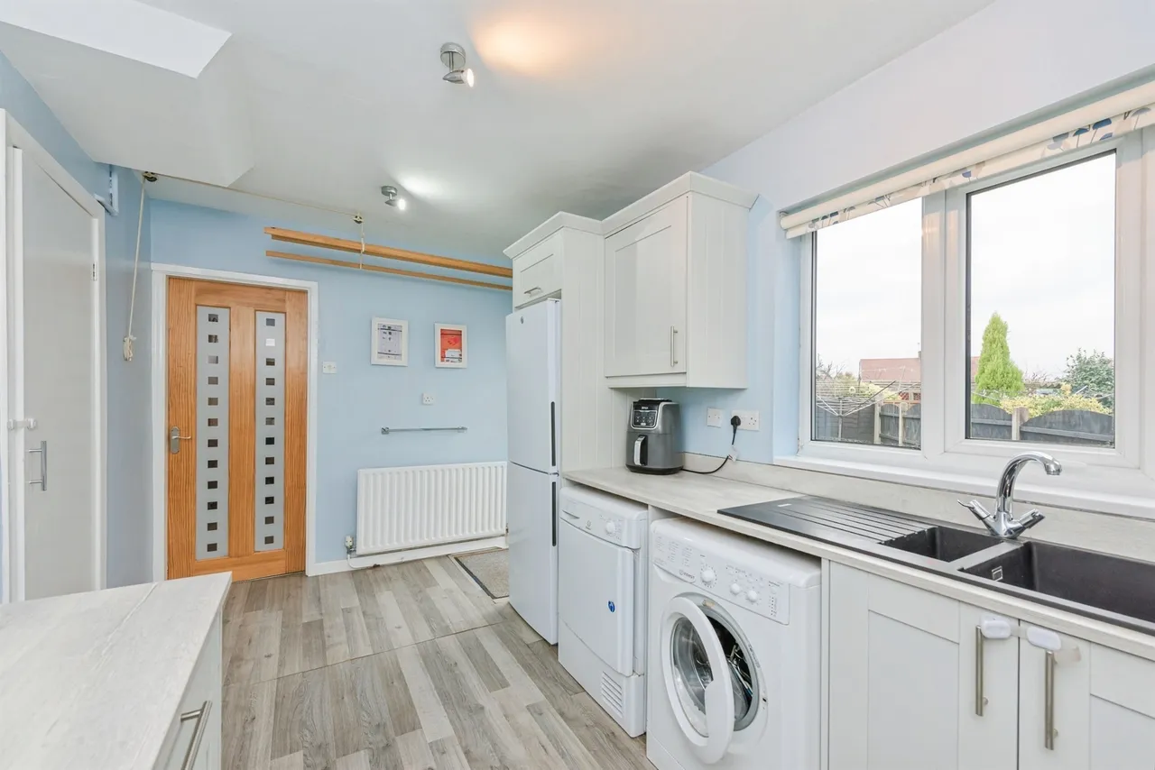 Dormer Avenue, Tamworth, B77, photo 4