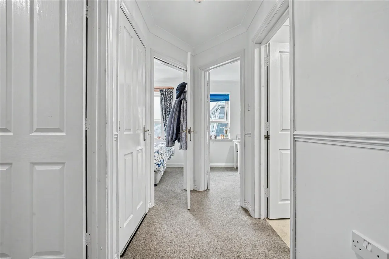 Bath Road, Sturminster Newton, photo 6