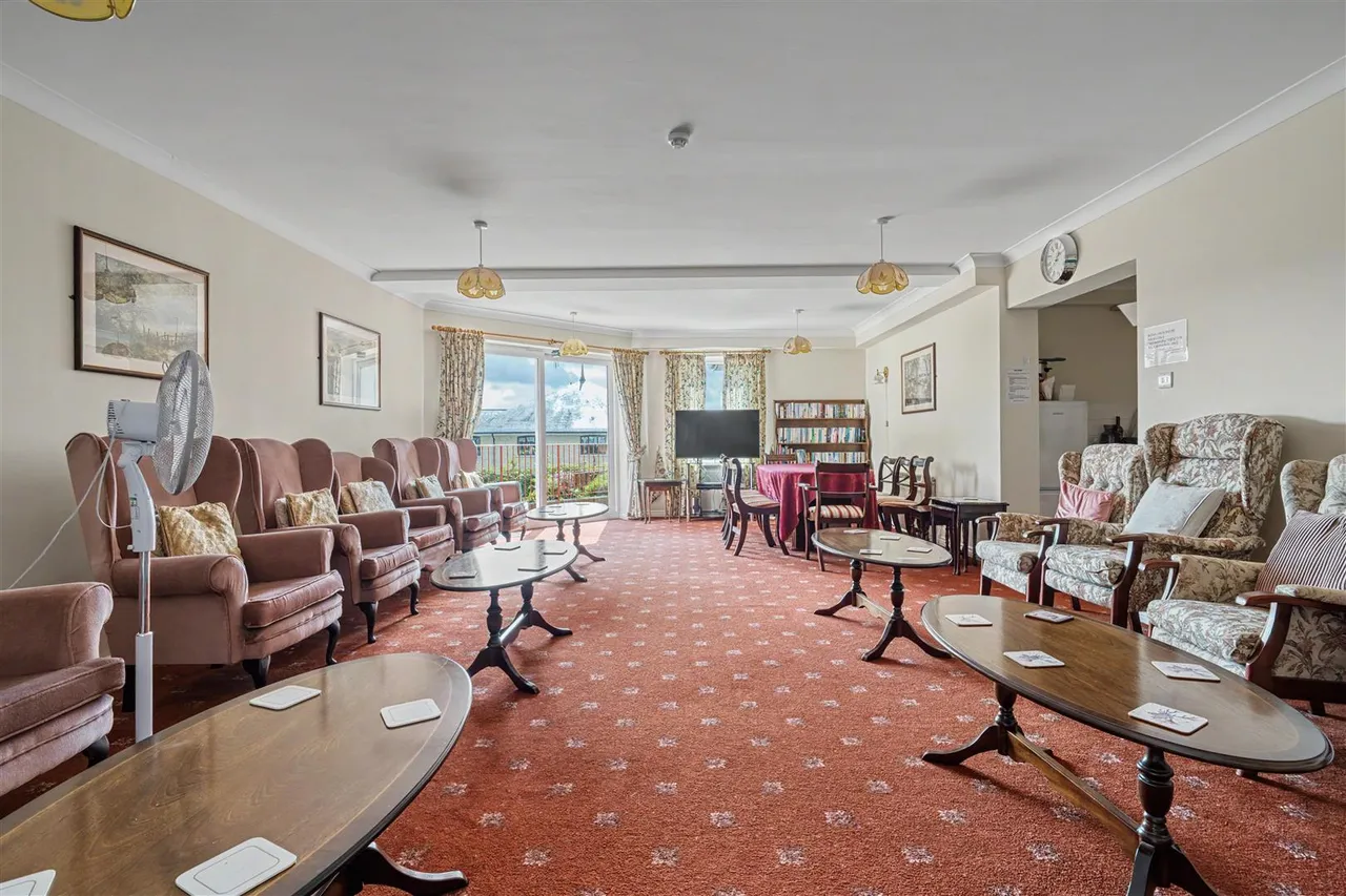 Bath Road, Sturminster Newton, photo 5