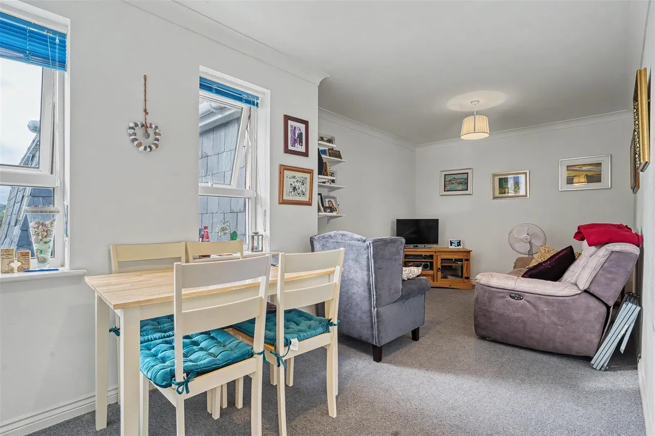 Bath Road, Sturminster Newton, photo 4