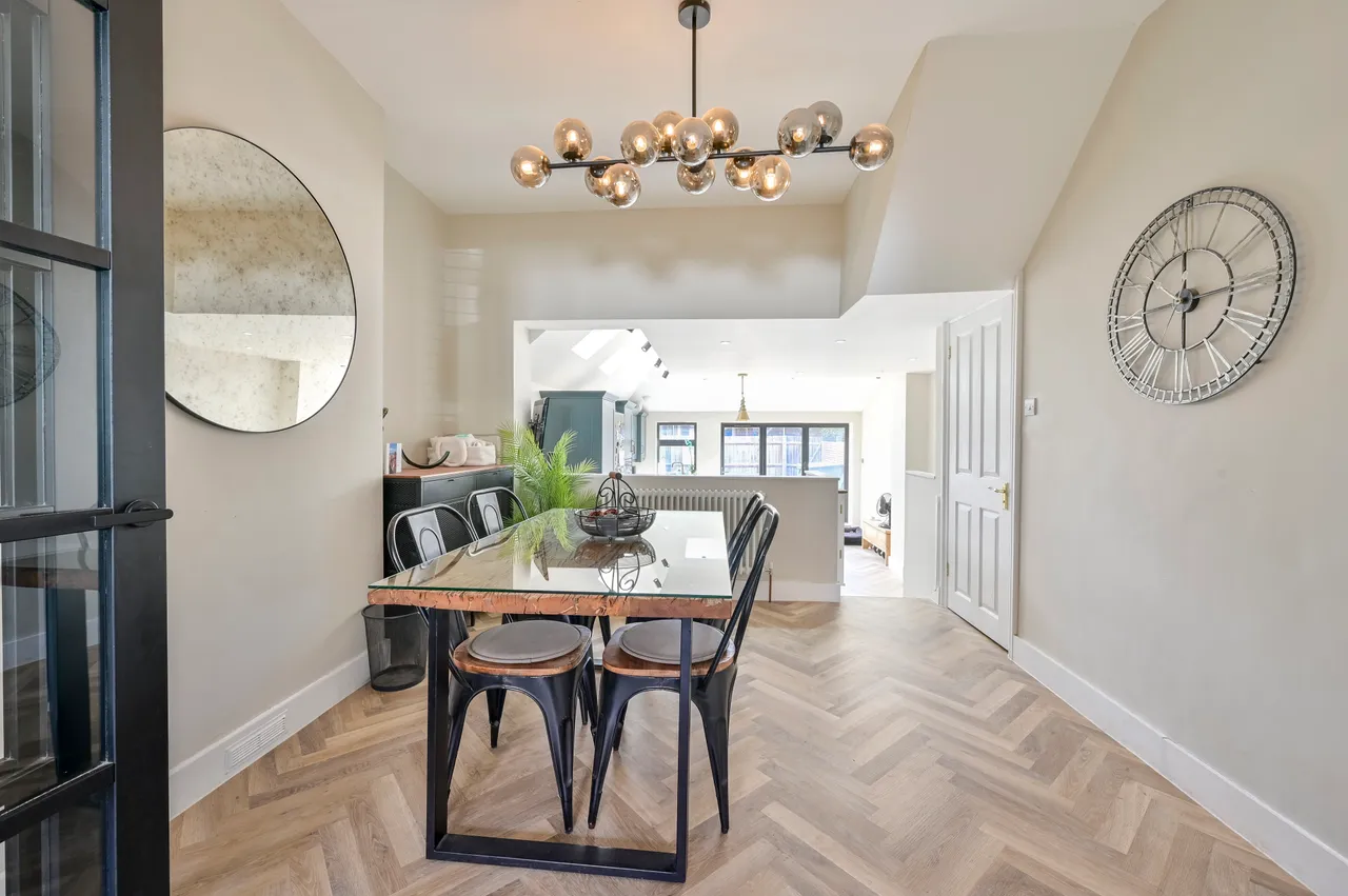 3 Ravensbury Terrace, London, photo 3