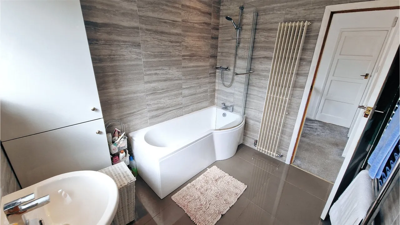 Belmont Avenue, Nottingham, NG6, photo 17