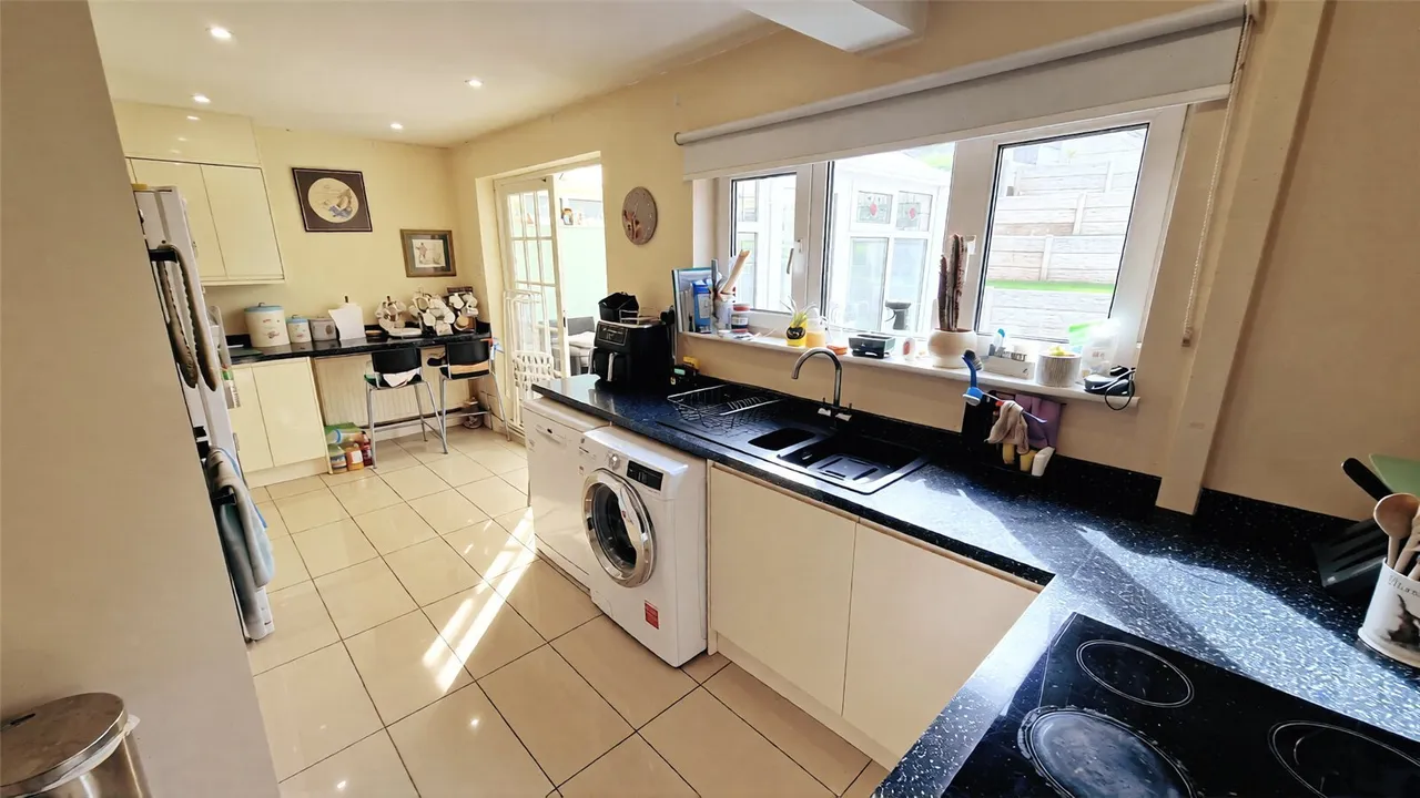 Belmont Avenue, Nottingham, NG6, photo 4