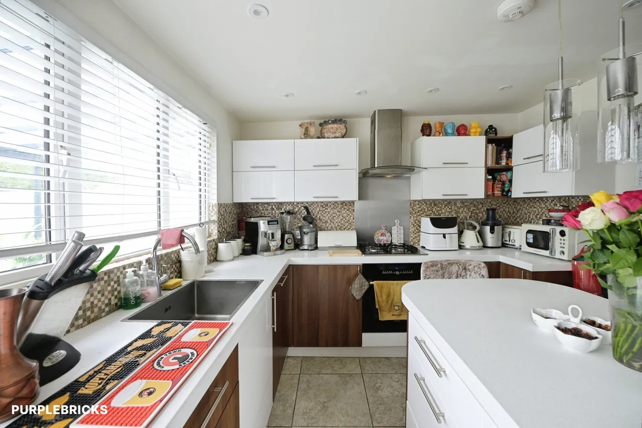 Fitzstephen Road, Dagenham, RM8, photo 13