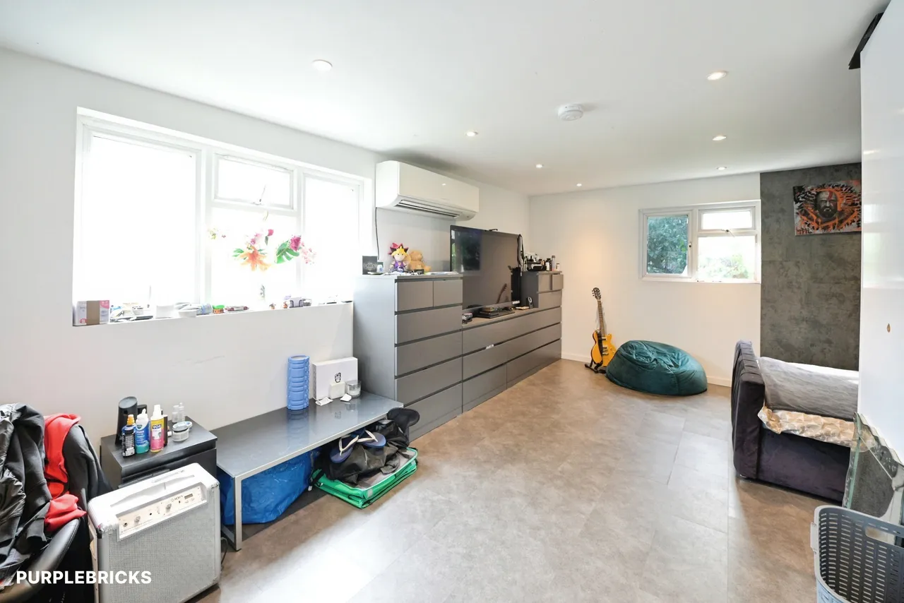 Fitzstephen Road, Dagenham, RM8, photo 33