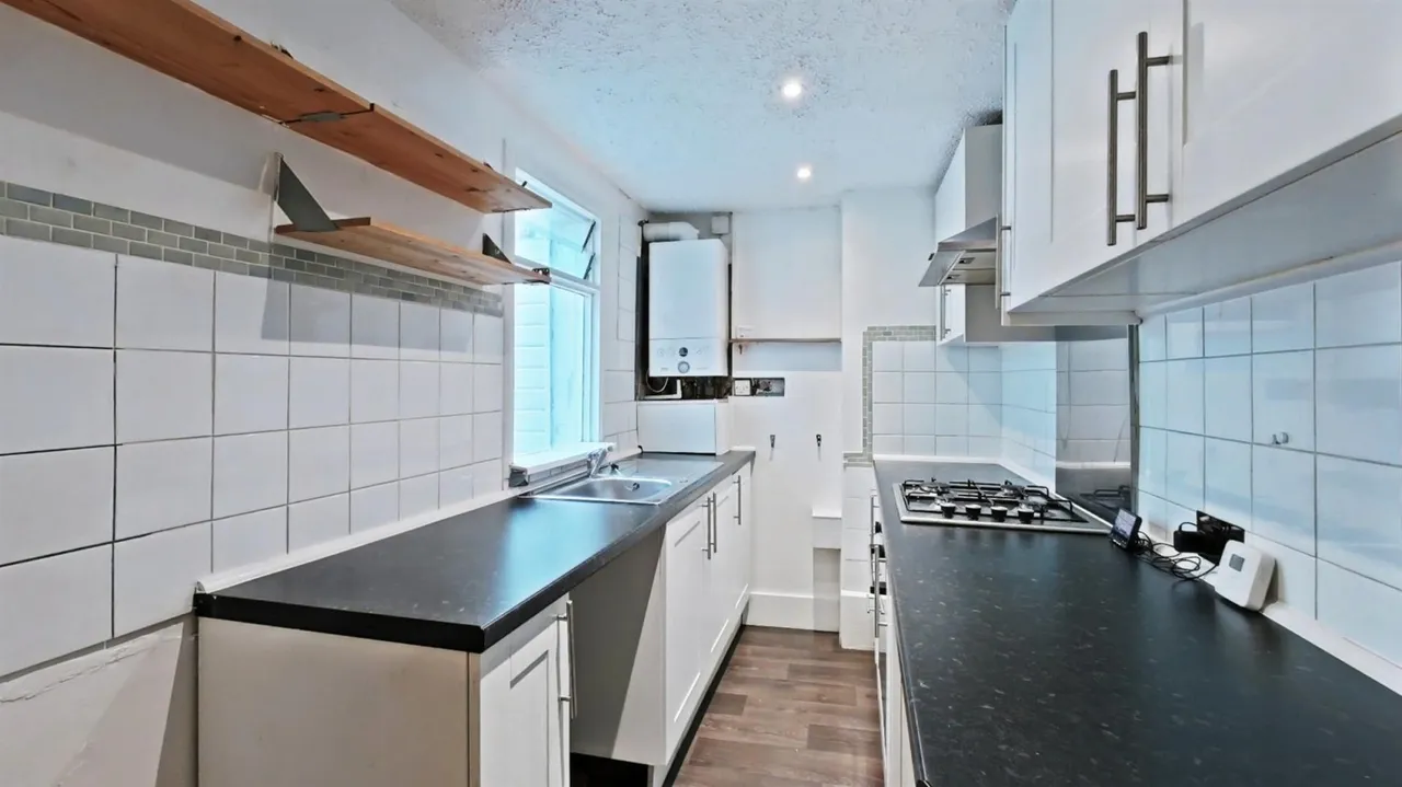 Castle Road, Chatham, photo 2