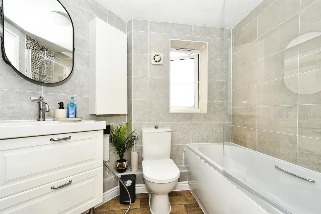 The Meux, Royal Wootton Bassett, SN4, photo 8