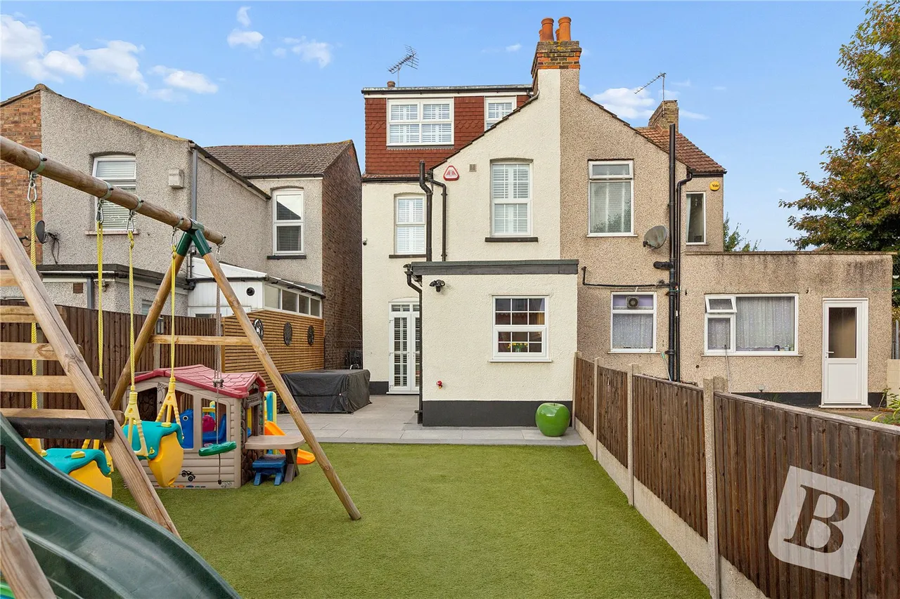 Whalebone Avenue, Chadwell Heath, RM6, photo 16