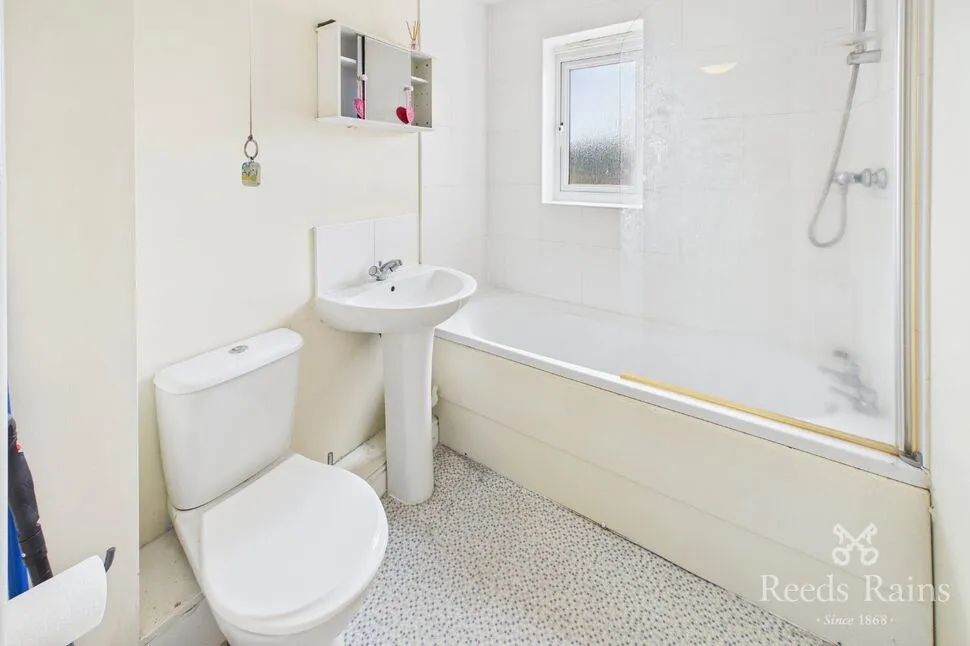 Lemans Drive, Dewsbury, West Yorkshire, WF13, photo 9