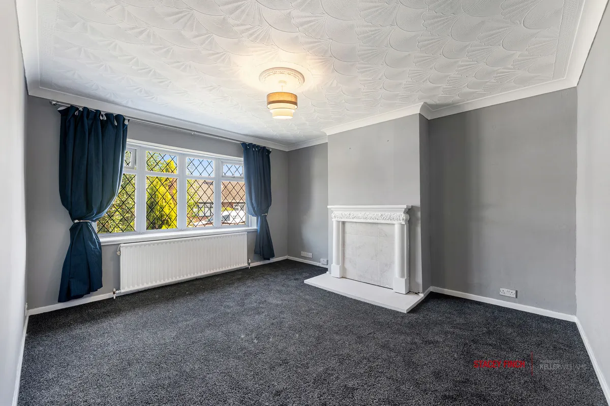 Salford, M44, photo 4