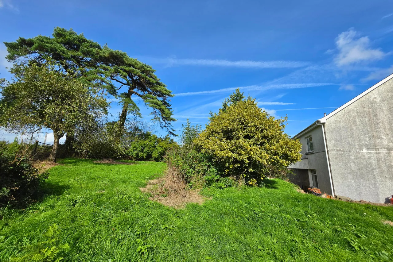 Rhydale, Mynyddcerrig, SA15, photo 40