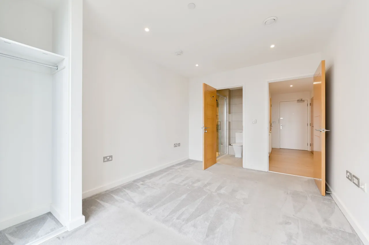 Hanwell, W7, photo 7
