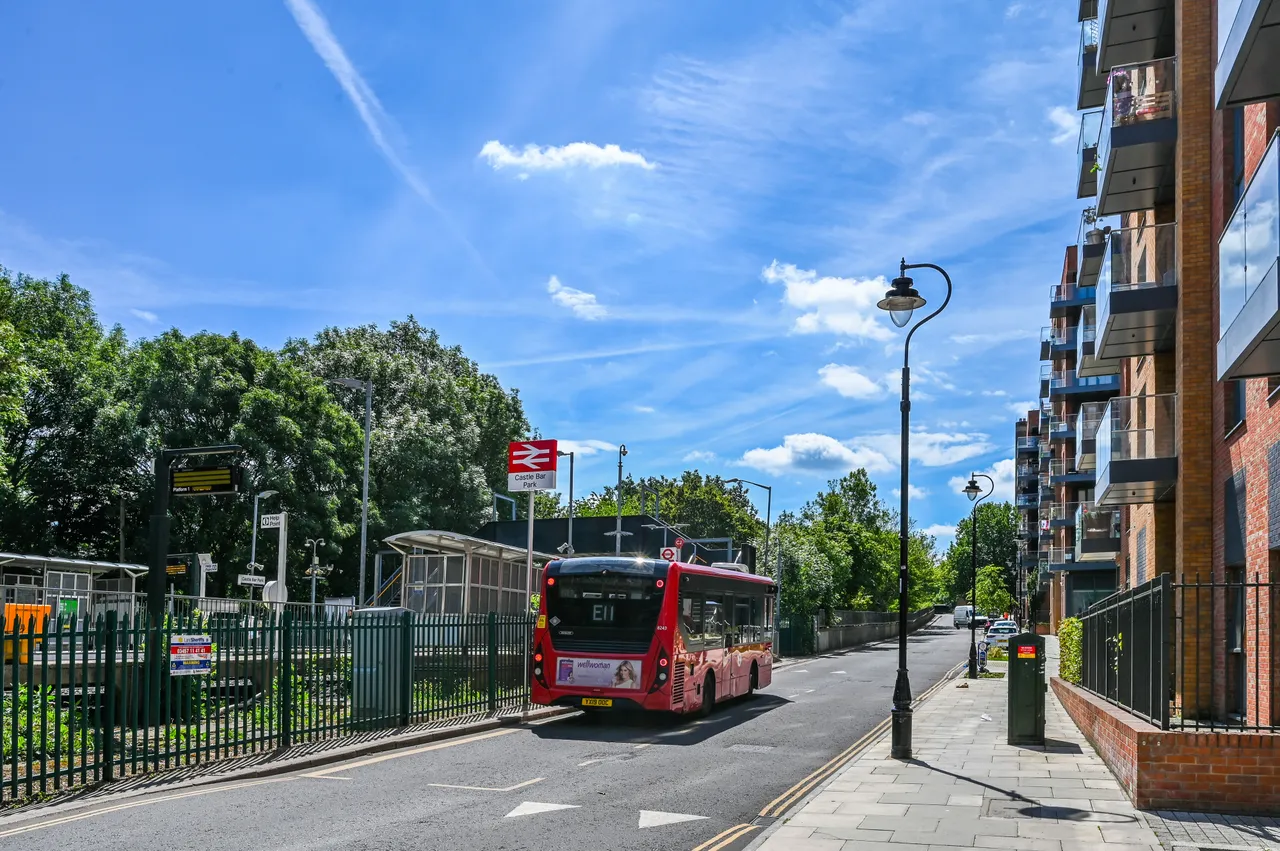 Hanwell, W7, photo 16
