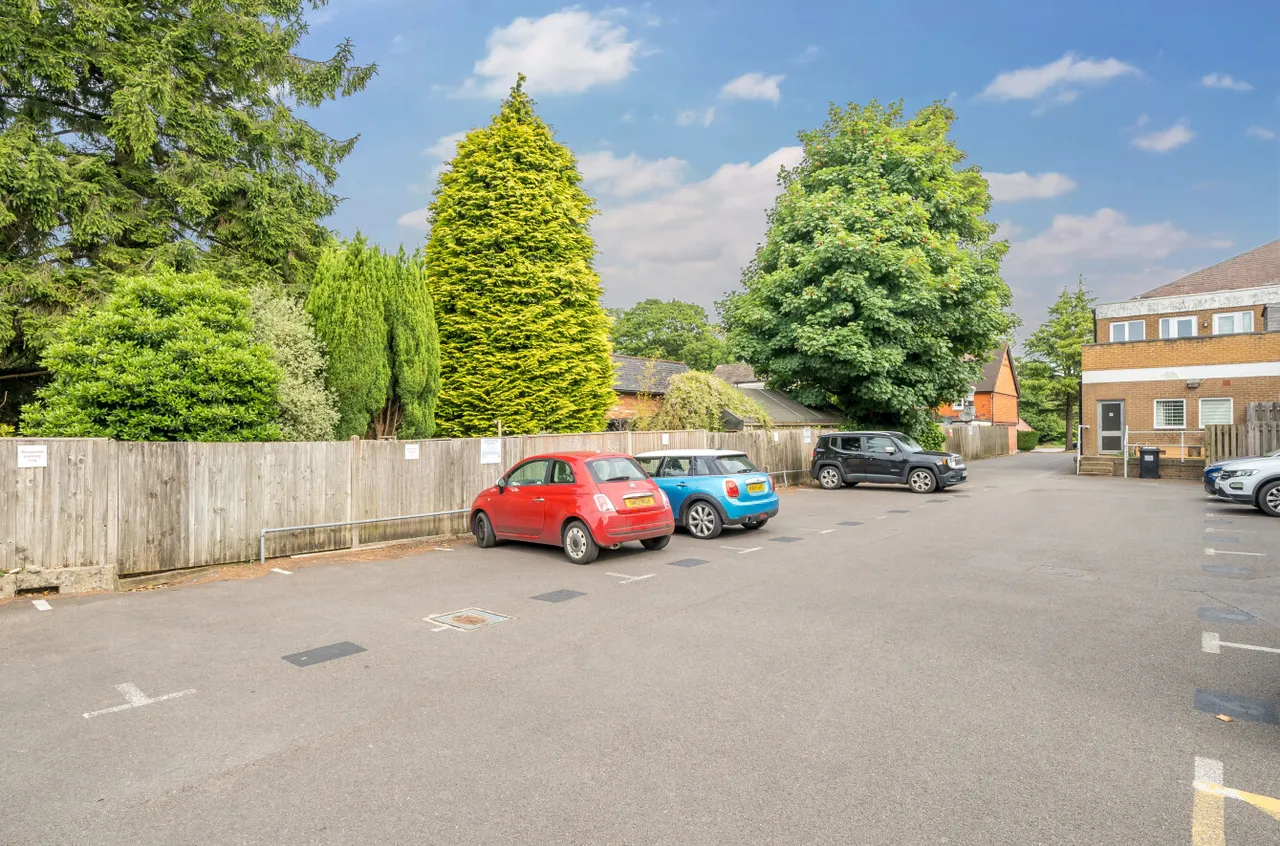 Headley Road, Grayshott, GU26, photo 12