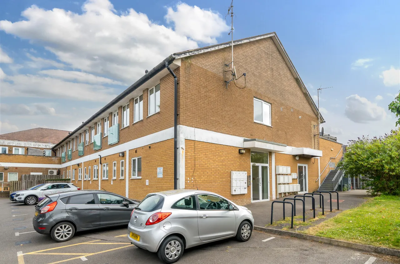 Headley Road, Grayshott, GU26, photo 13