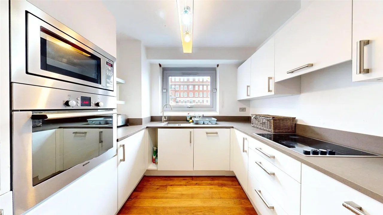 Portman Square, Marylebone, W1H, photo 4