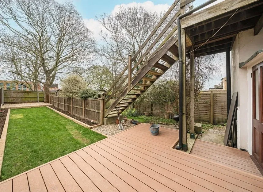 Faversham Road, SE6, photo 6