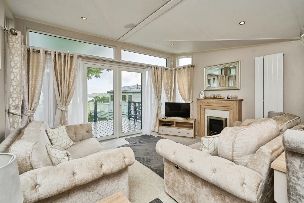 Thorness Lane, Cowes, PO31, photo 4