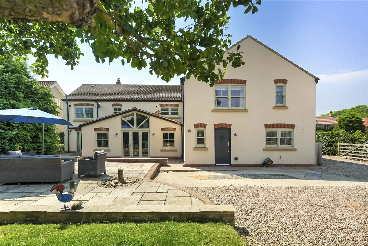 5 bed house for sale, Main Street, Low Catton, YO41