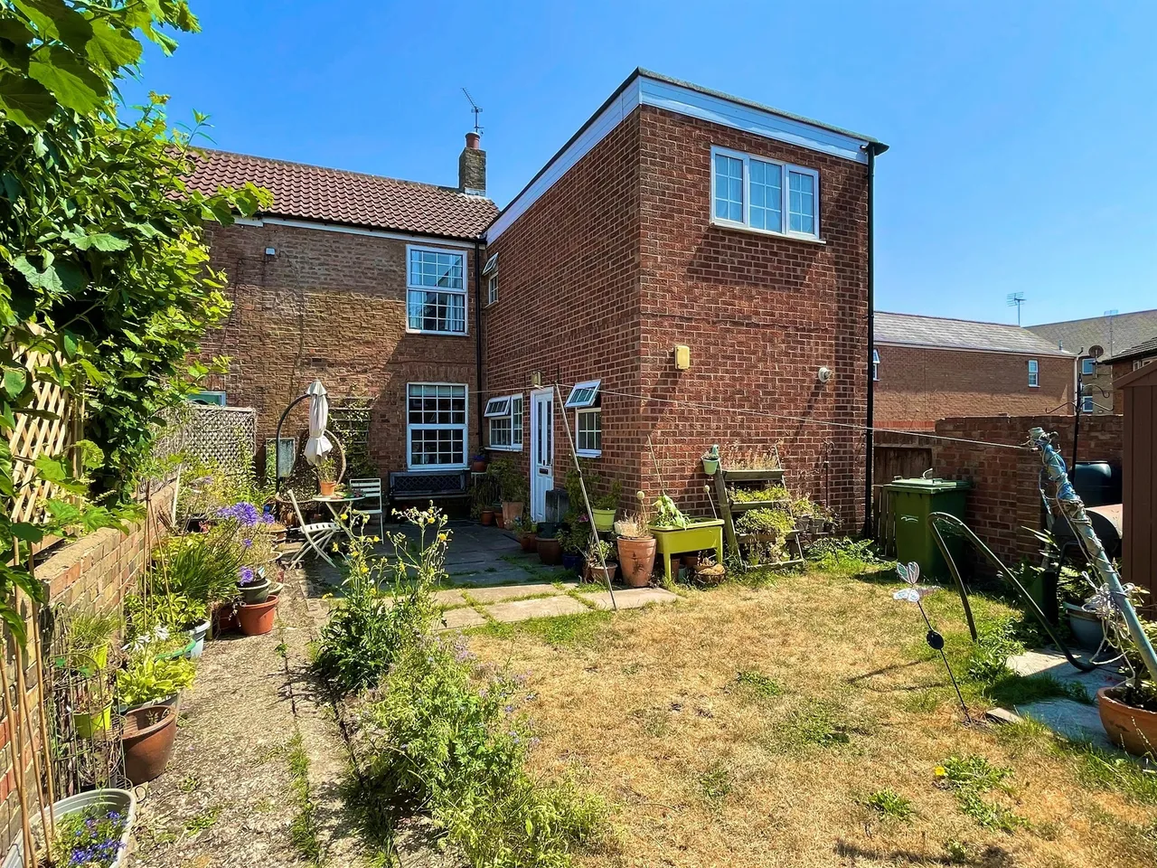 3 bed house for sale — High Street, Peterborough