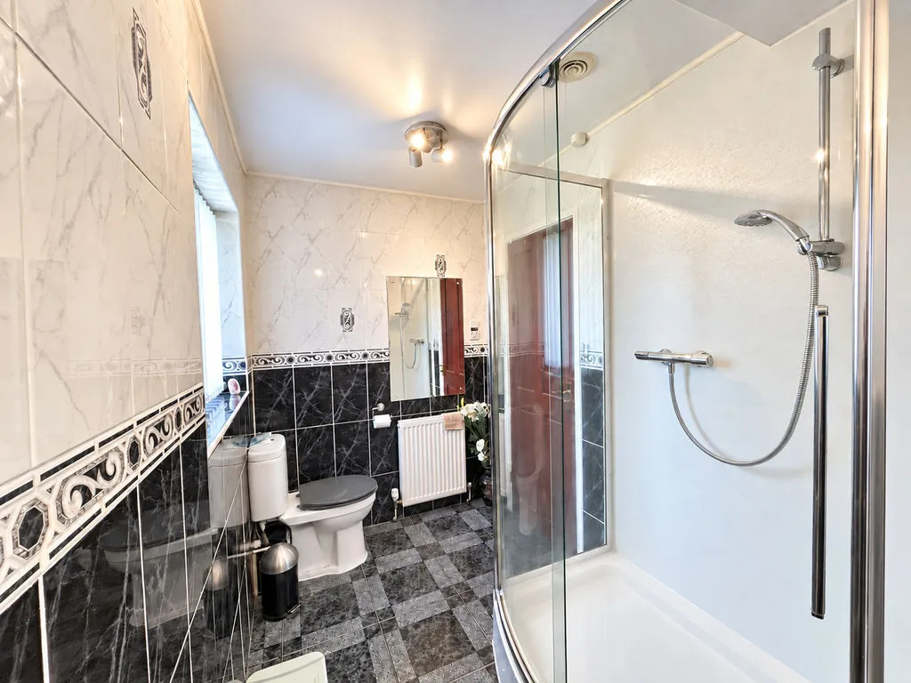 Woodbridge Close, Bloxwich, WS3, photo 20