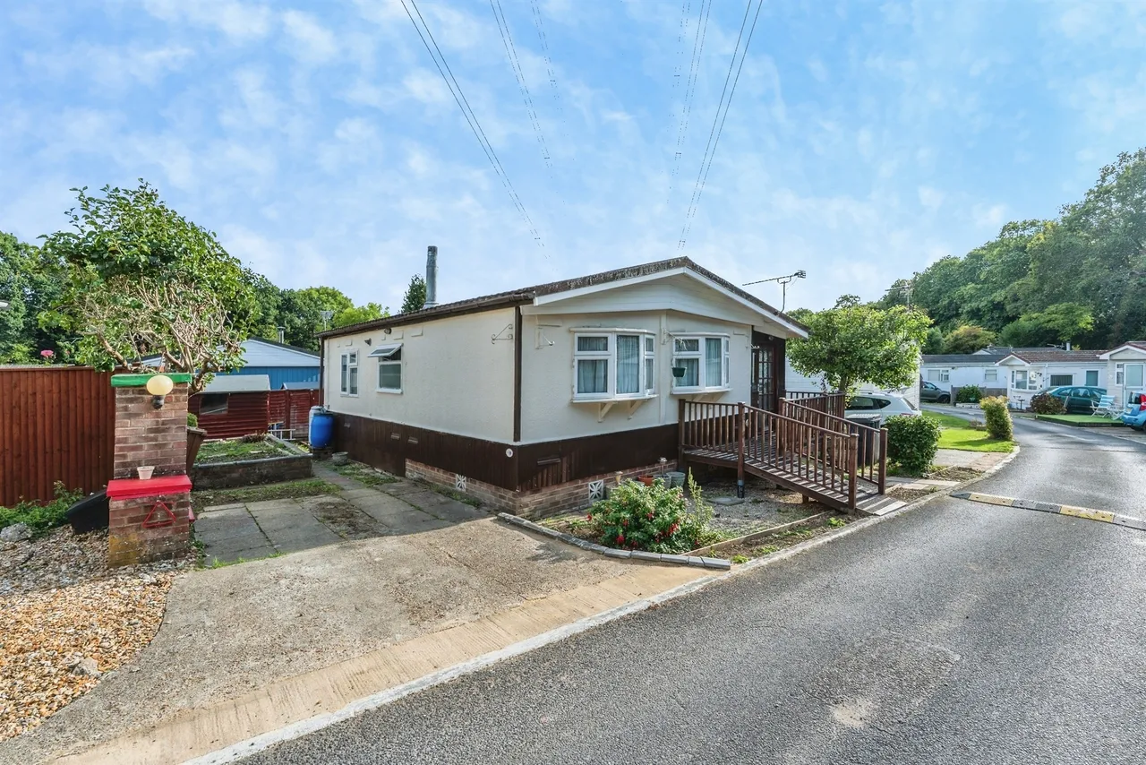 Upper Toothill Road, Rownhams, SO16, photo 13