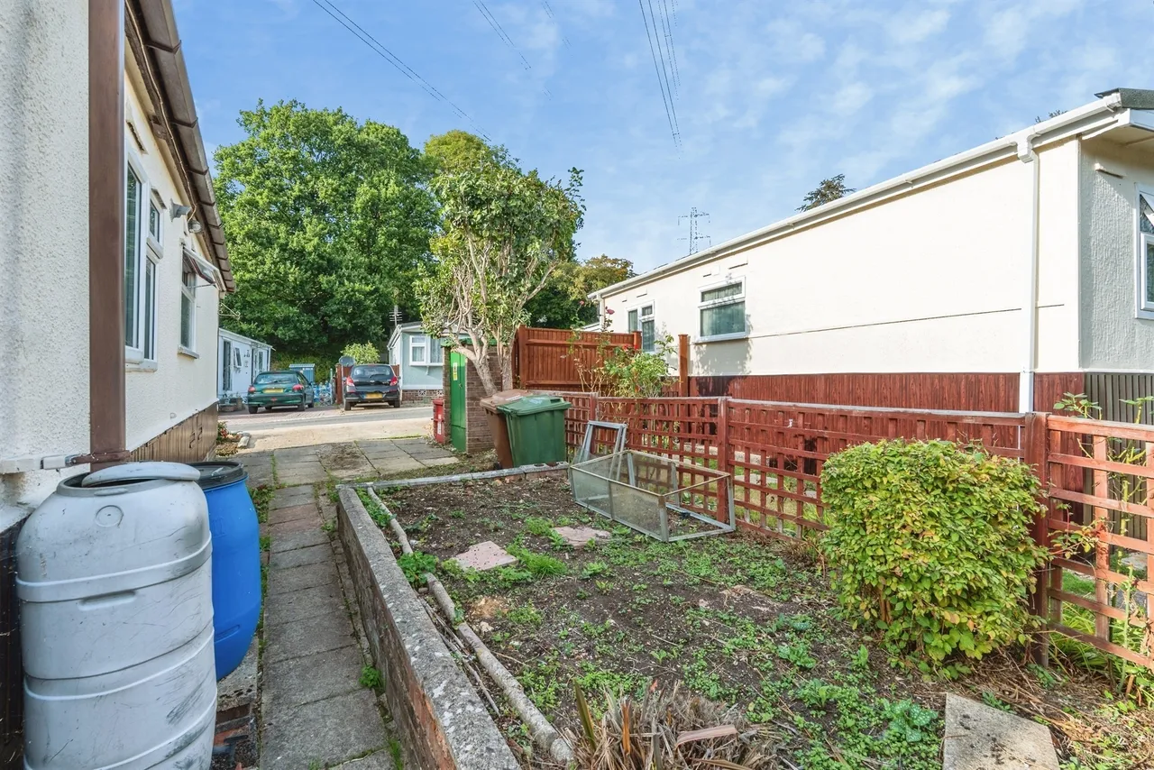 Upper Toothill Road, Rownhams, SO16, photo 14