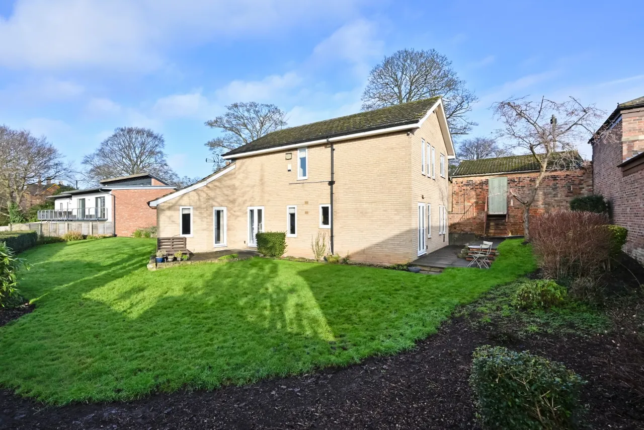 5 bed house for sale, Love Lane, York, YO24
