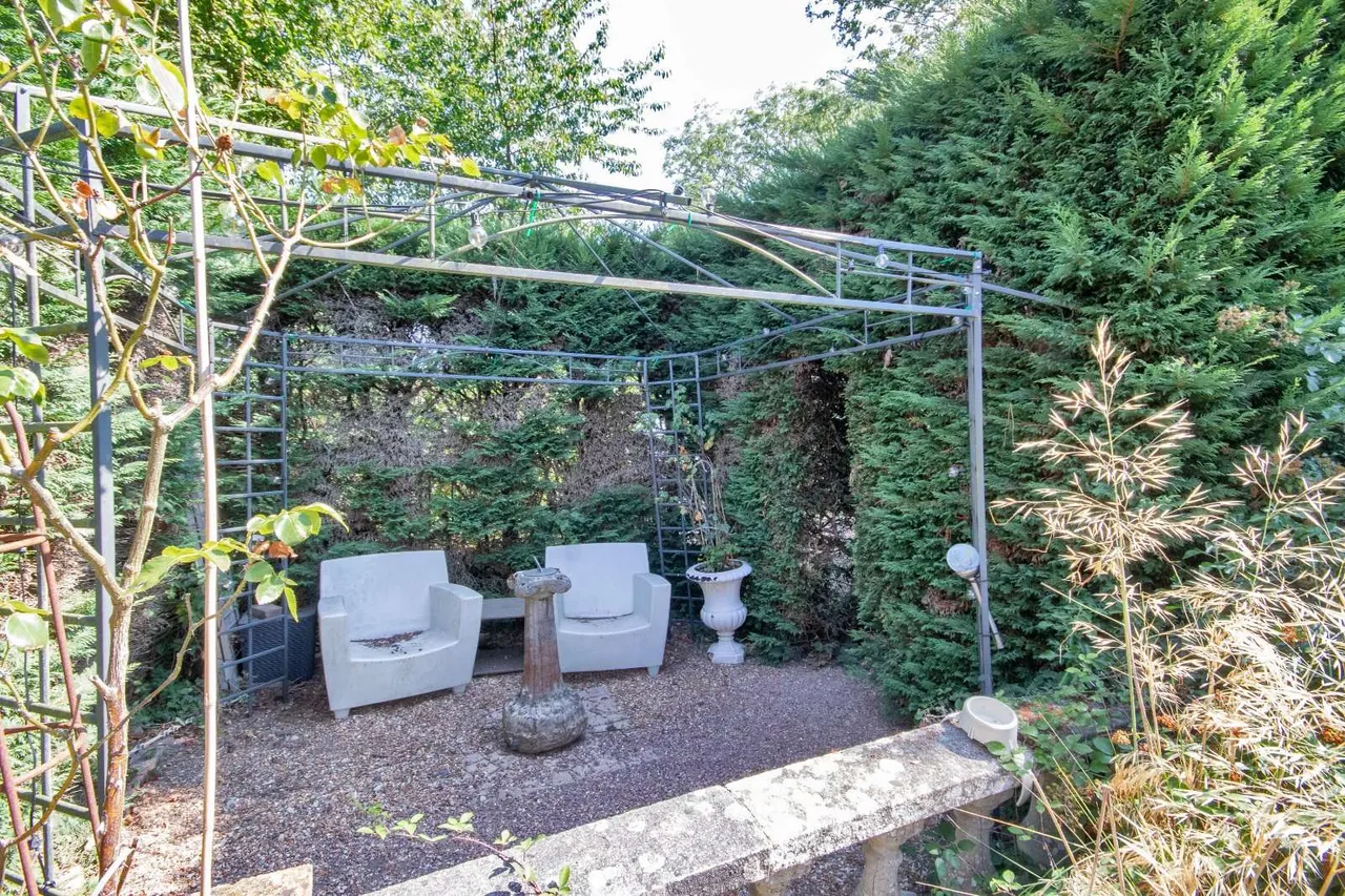 Tonbridge Road, Bough Beech, TN8, photo 21