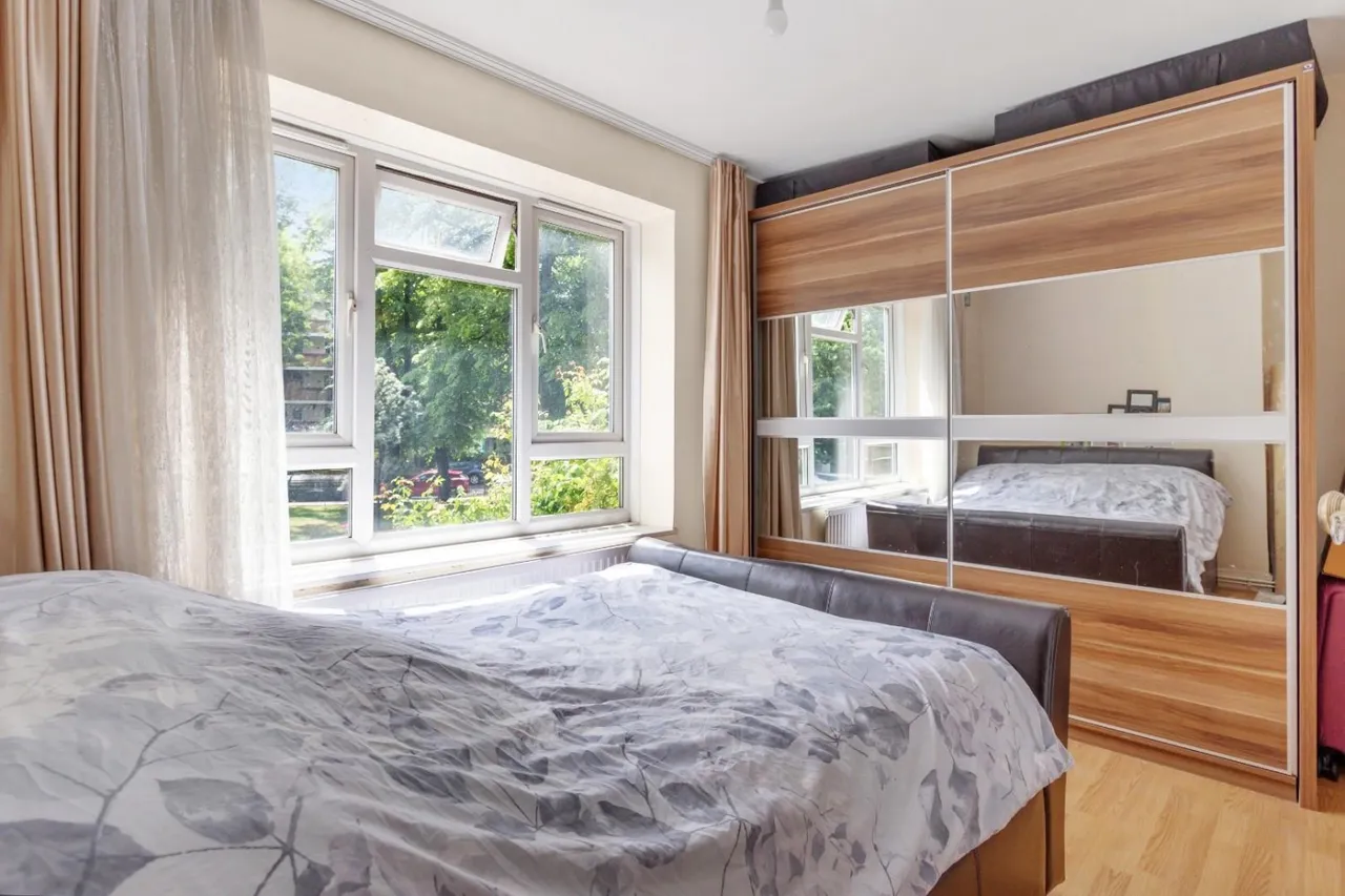 Tufnell Park Road, London, N7, photo 10