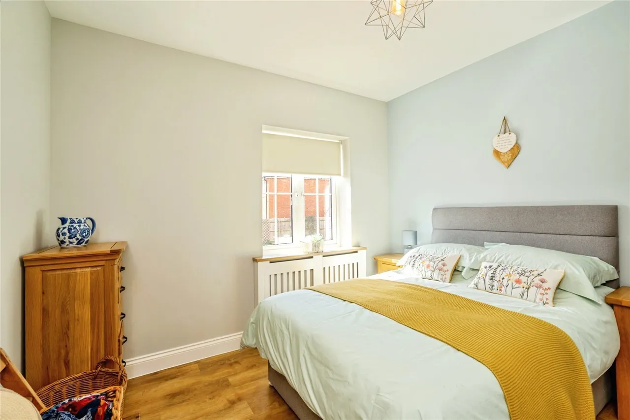 Kingsmead Avenue, Chichester, PO19, photo 9