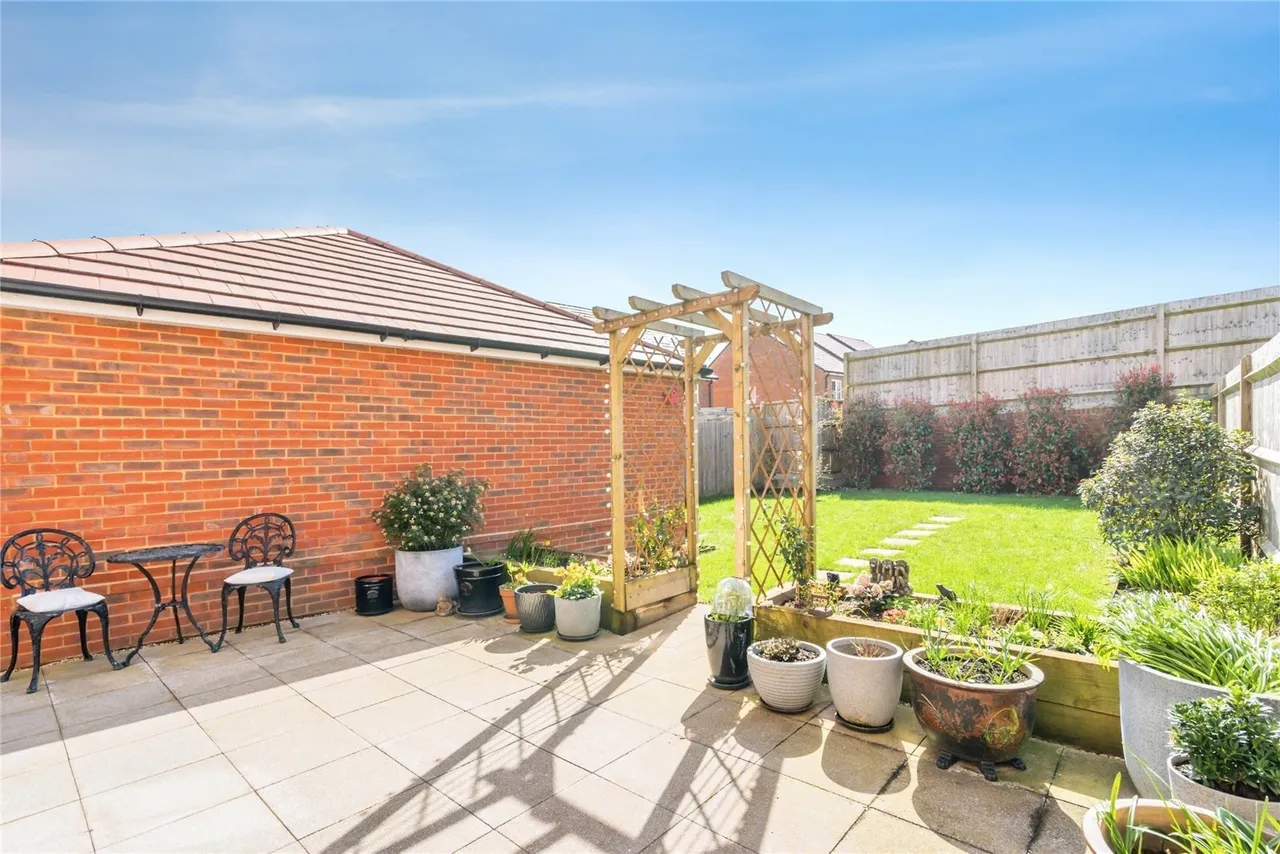 Kingsmead Avenue, Chichester, PO19, photo 18